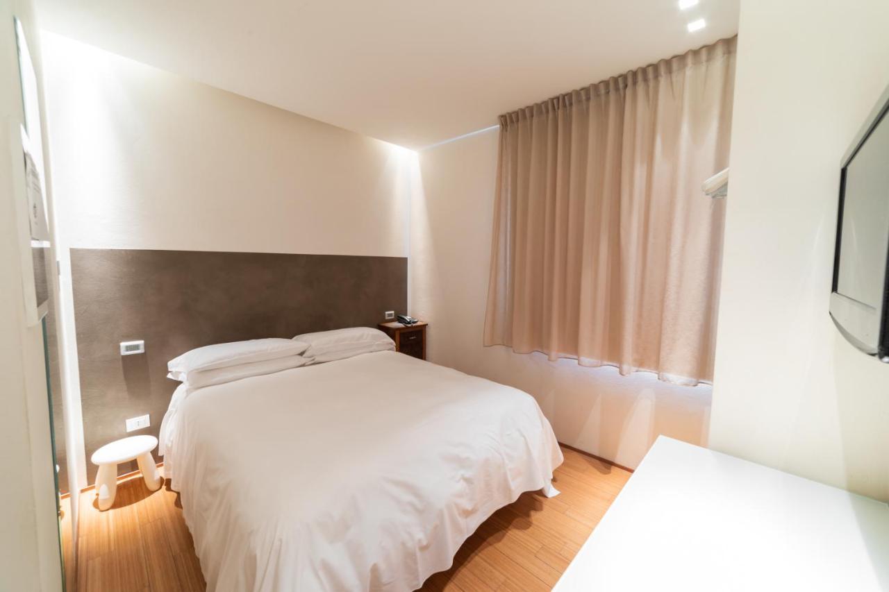 Hotel Country House La Radice 西维尔诺瓦·马尔凯 客房 照片