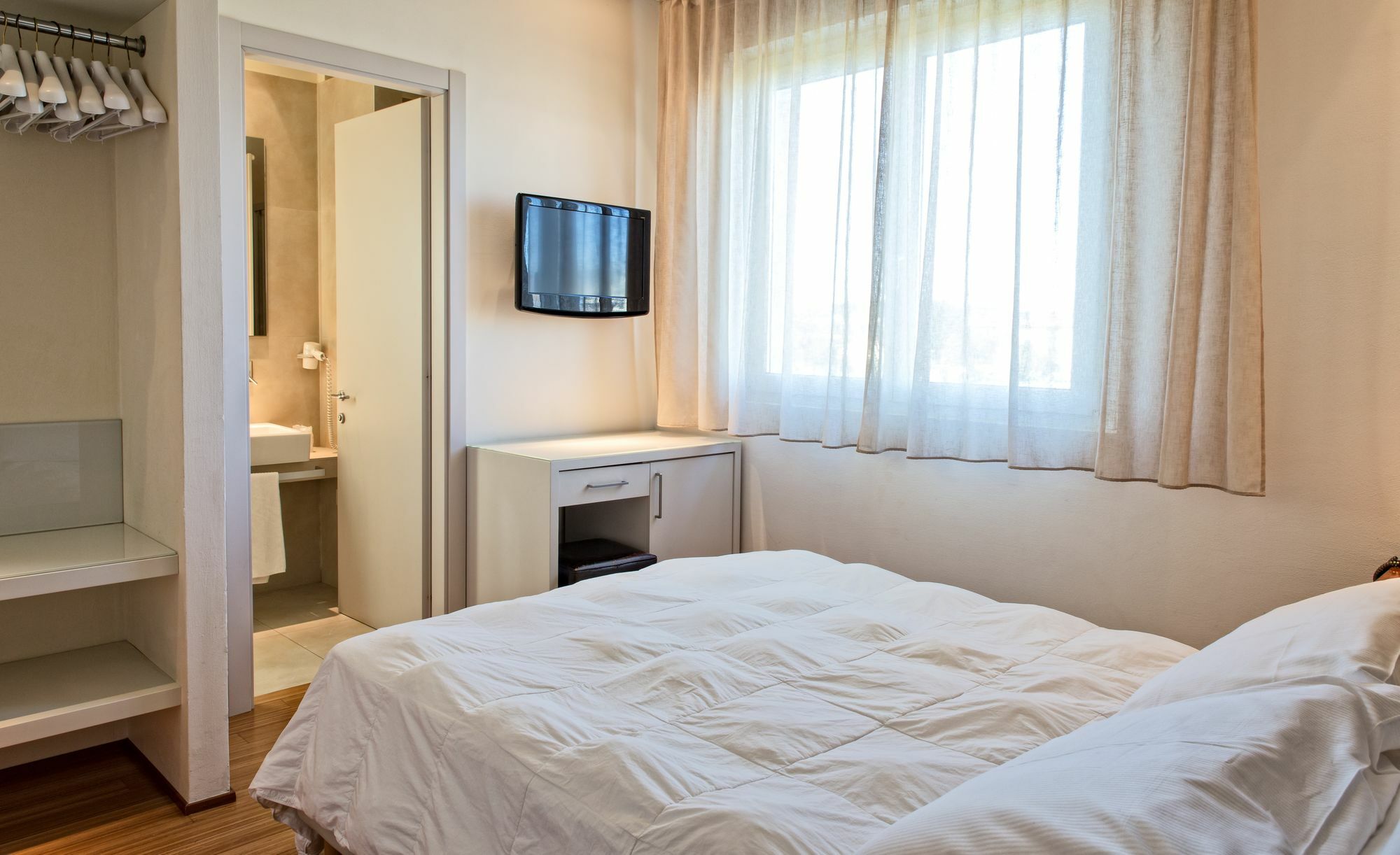 Hotel Country House La Radice 西维尔诺瓦·马尔凯 外观 照片